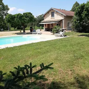 A La Campagne Avec Piscine Apartment